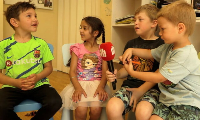 - Man kan ha mamma og mamma, eller pappa og pappa også
